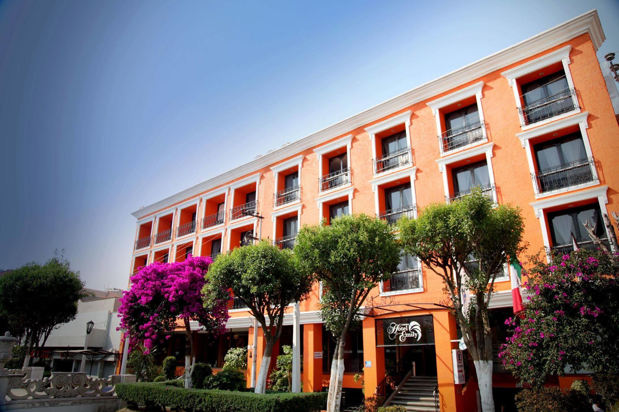 Hotel Emily Pachuca Exterior foto